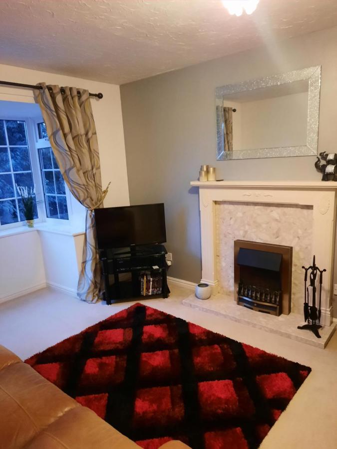 Redmire - 2 Bed 1St Floor Flat Overlooking Green Apartment Darlington  Luaran gambar